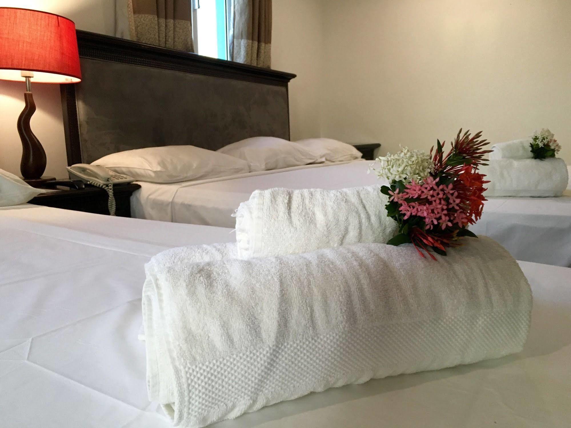 Curacao Suites Hotel Willemstad Extérieur photo