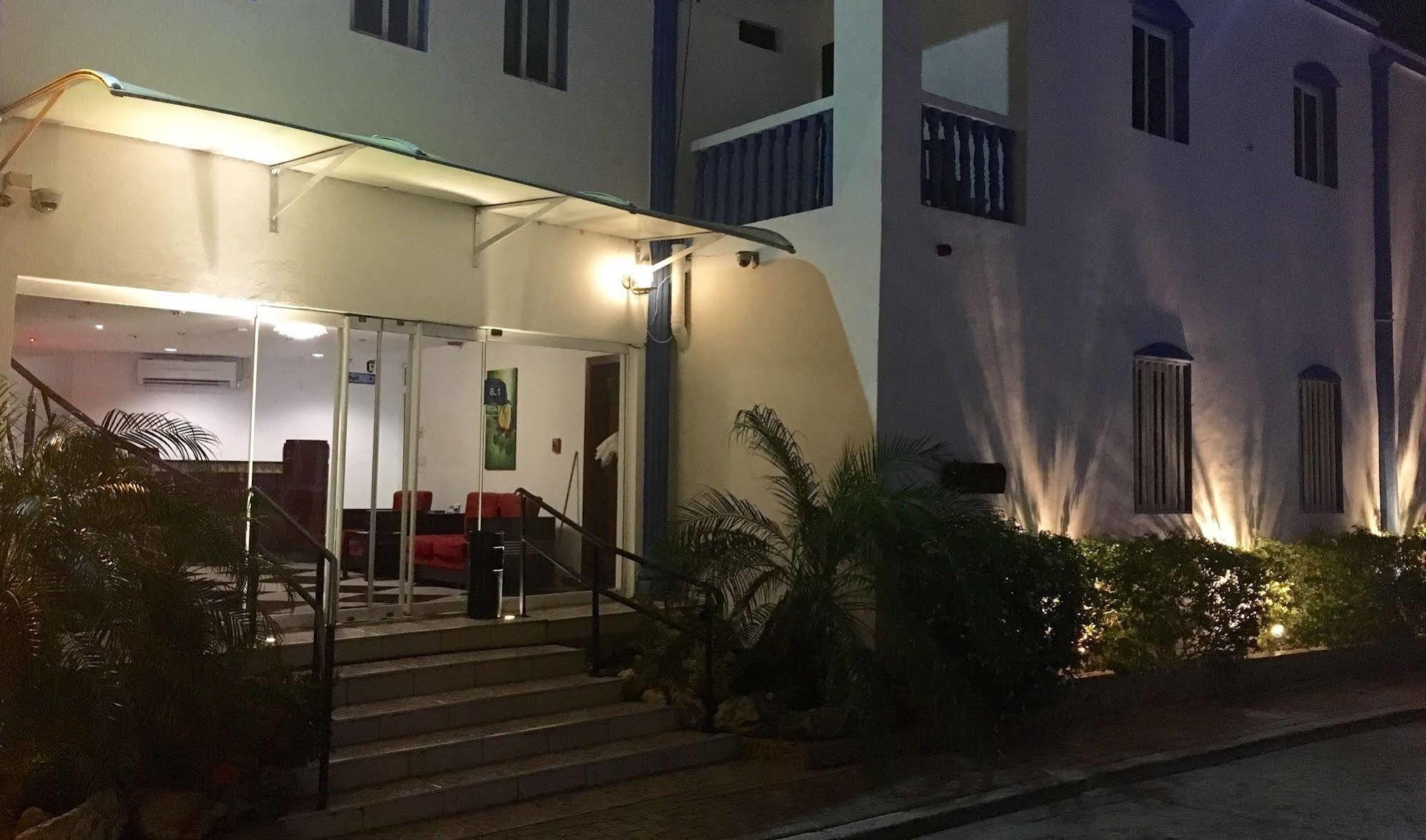 Curacao Suites Hotel Willemstad Extérieur photo