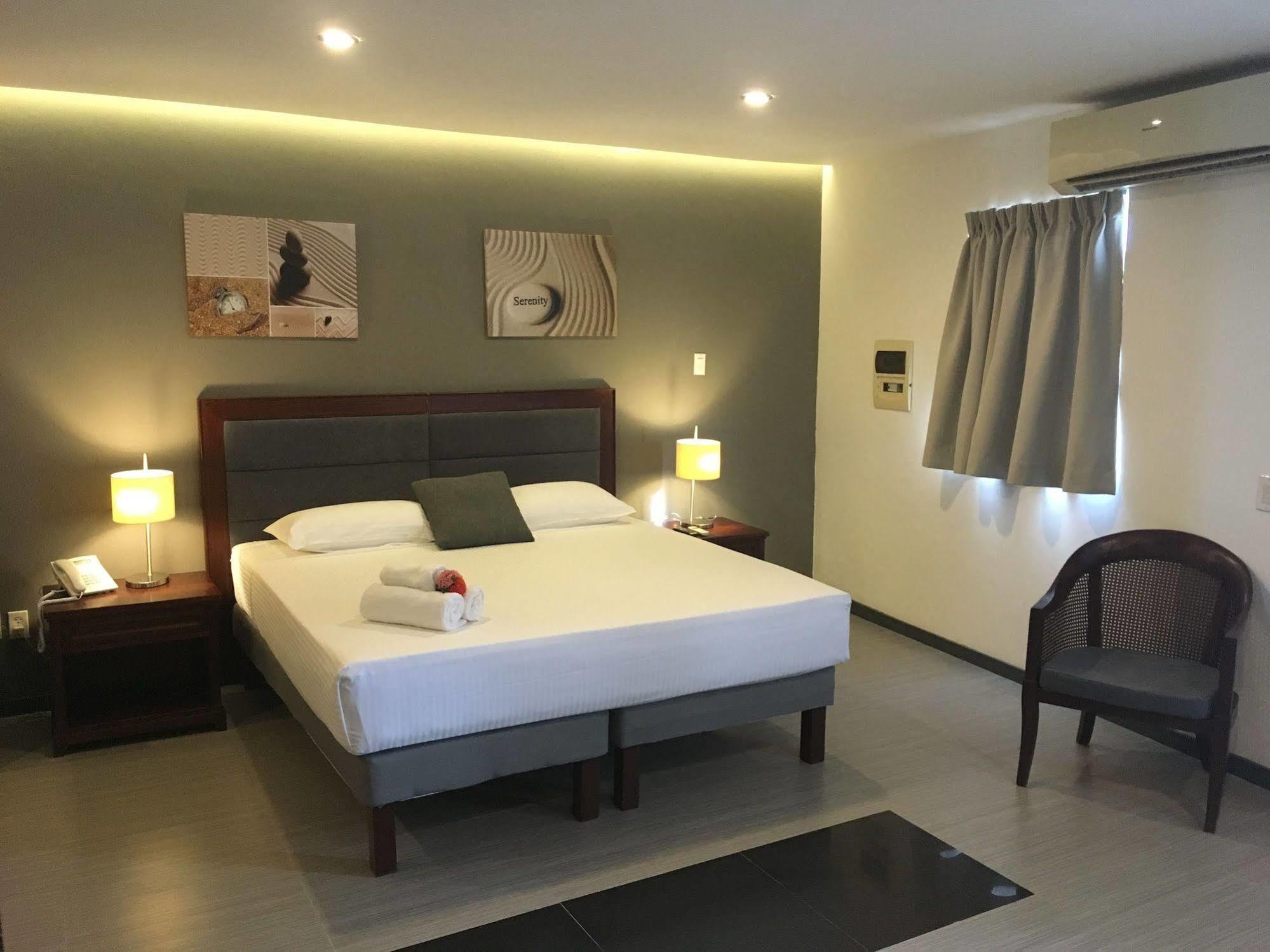 Curacao Suites Hotel Willemstad Extérieur photo